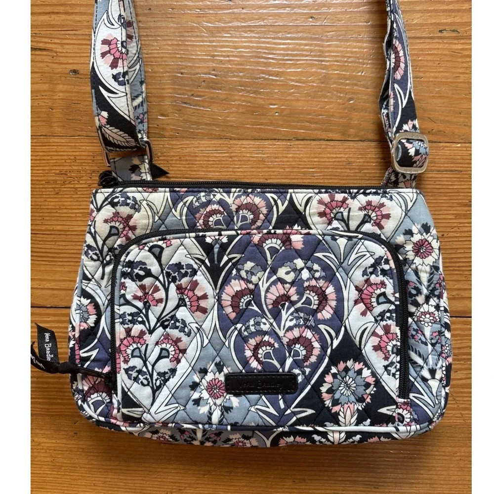Vera Bradley Crossbody Bag Women Blue Floral Quilted Moonlight Garden SIZE Small